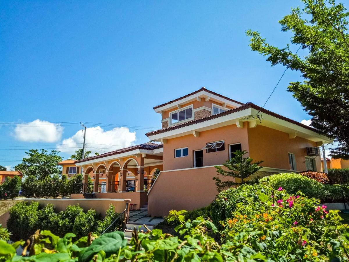 Hillview Apt W/ Pool Access - Free Wifi Tagbilaran Extérieur photo